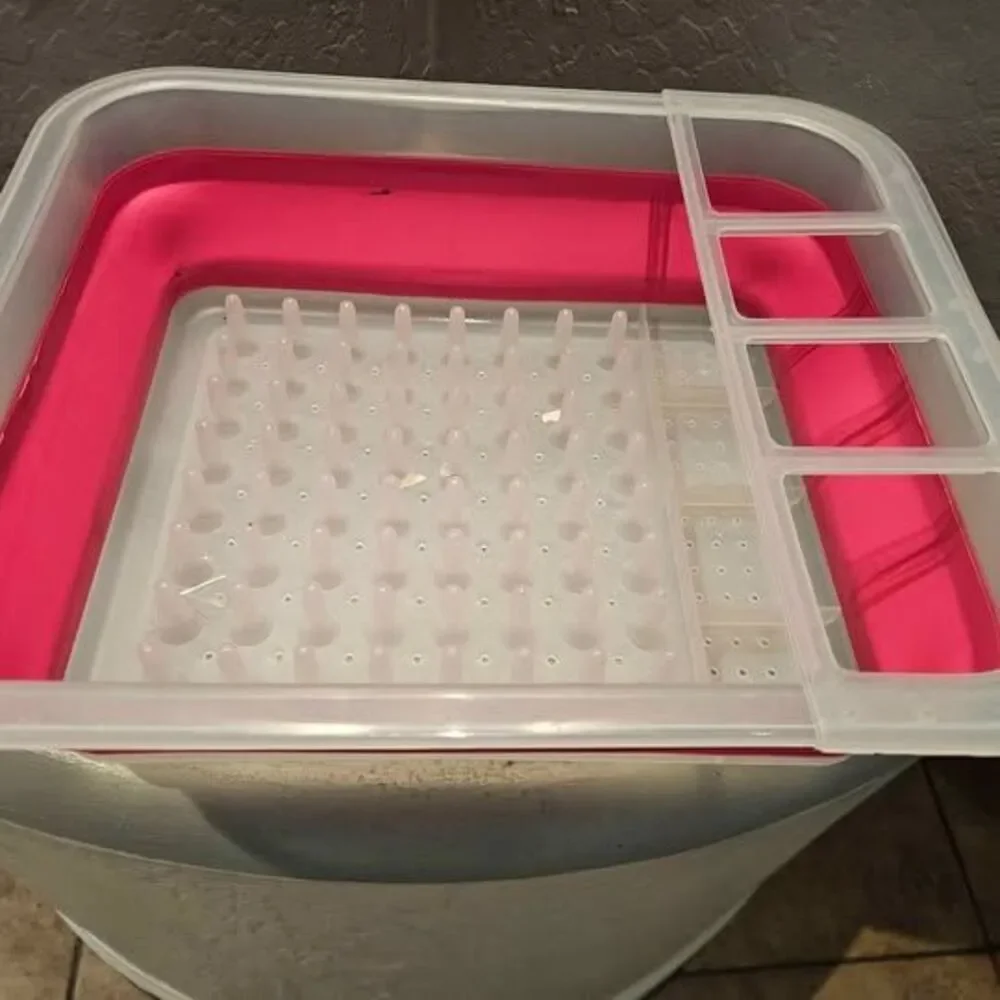 Collapsible Pink Dish Strainer 14